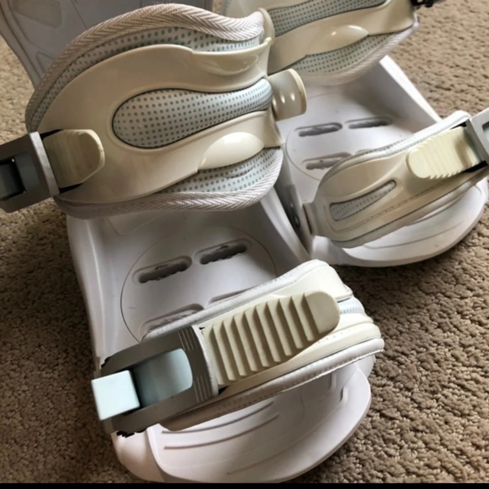 Rossignol snowboard bindings